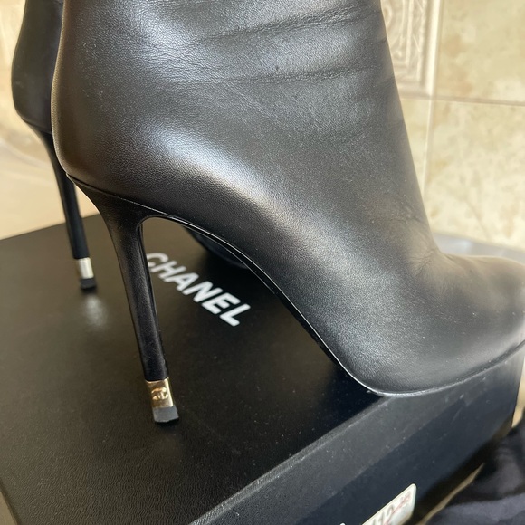 Chanel booties. Size 37.5. Black. Small cc logo on heels. - Picture 1 of 5